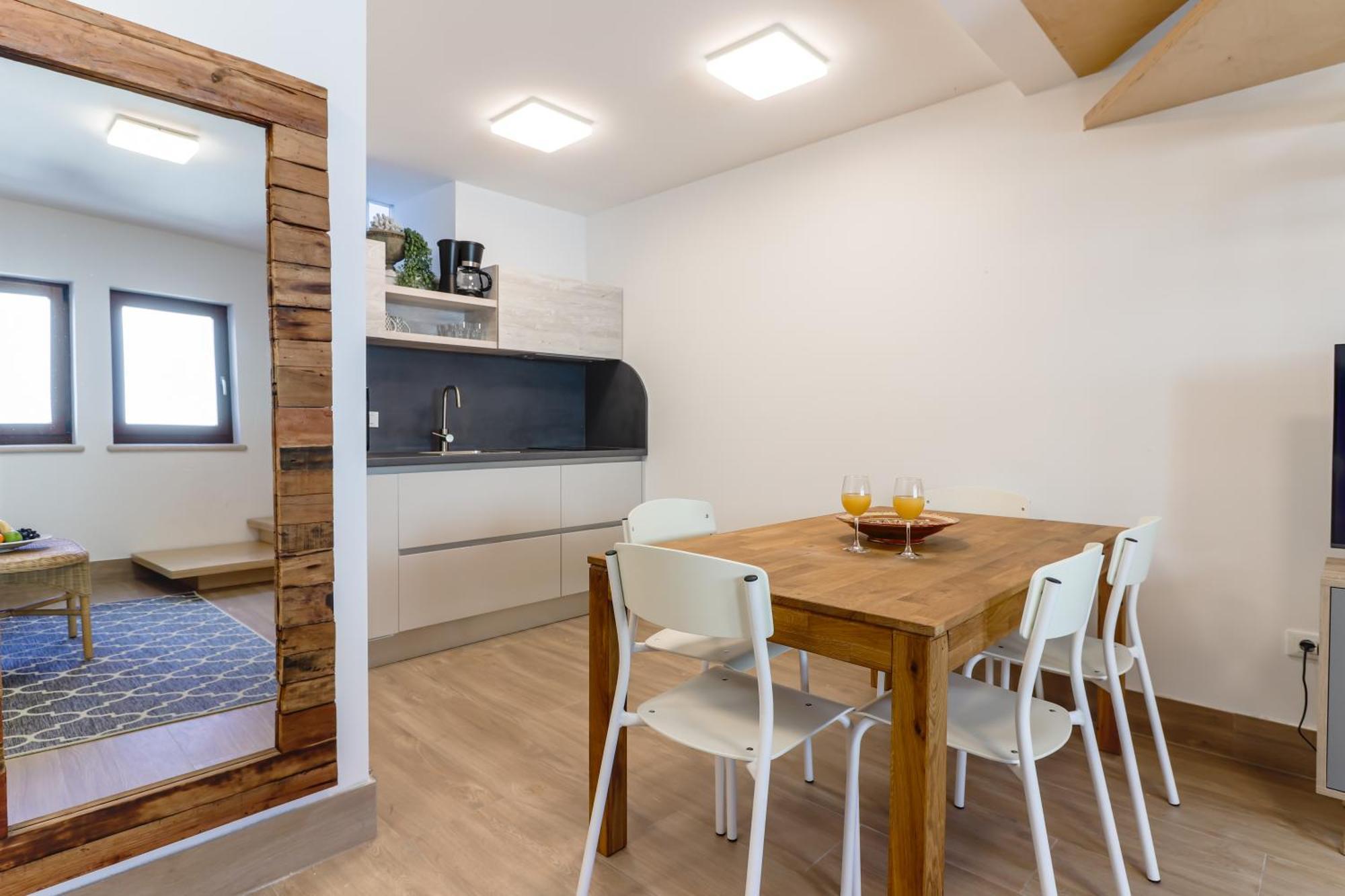 Casanova Apartments - Viewpoint Vrsar Ngoại thất bức ảnh